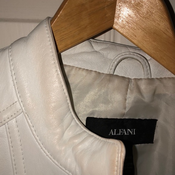 White leather jacket. - Picture 5 of 6